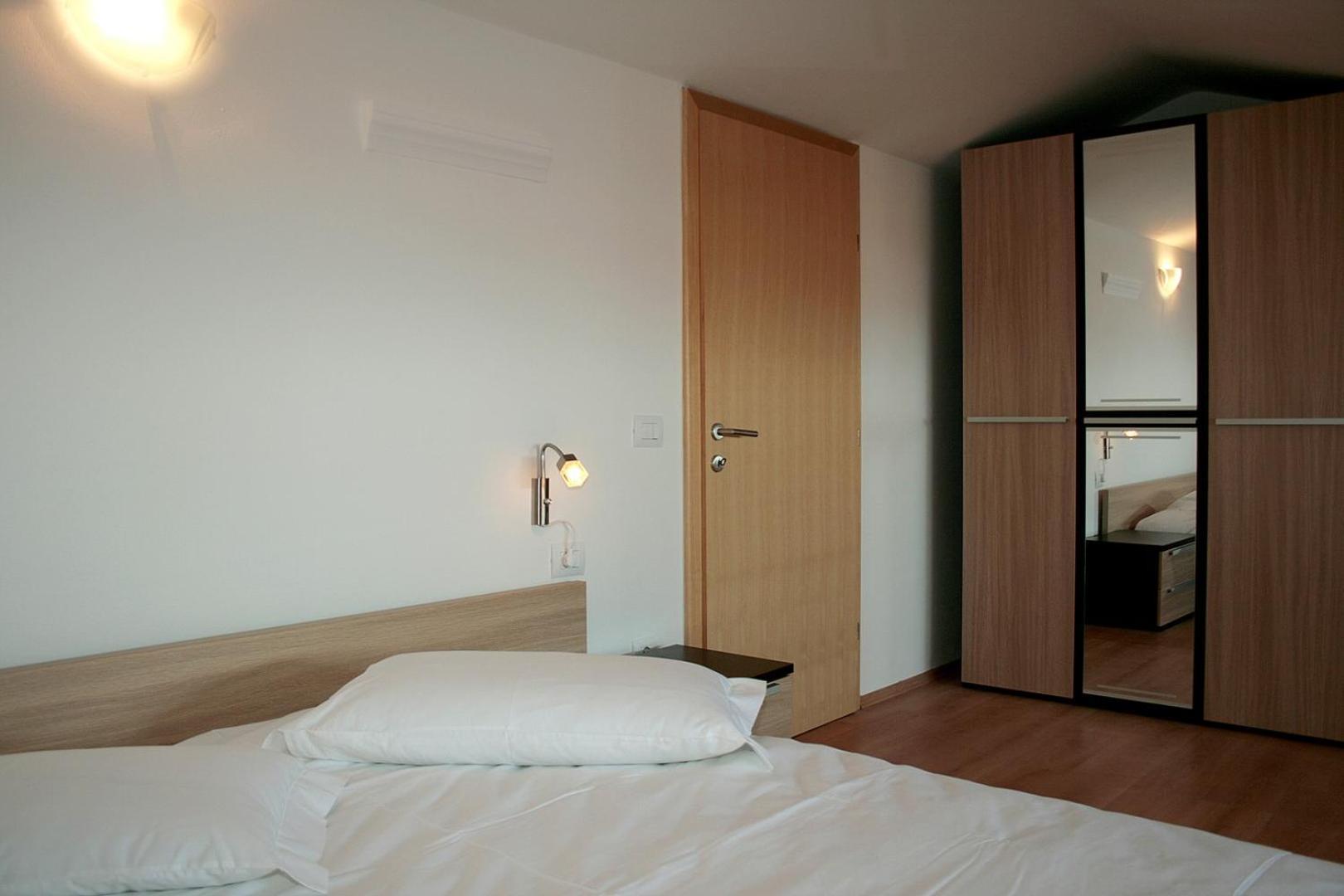 Fineda Grande Apartments Porec Esterno foto