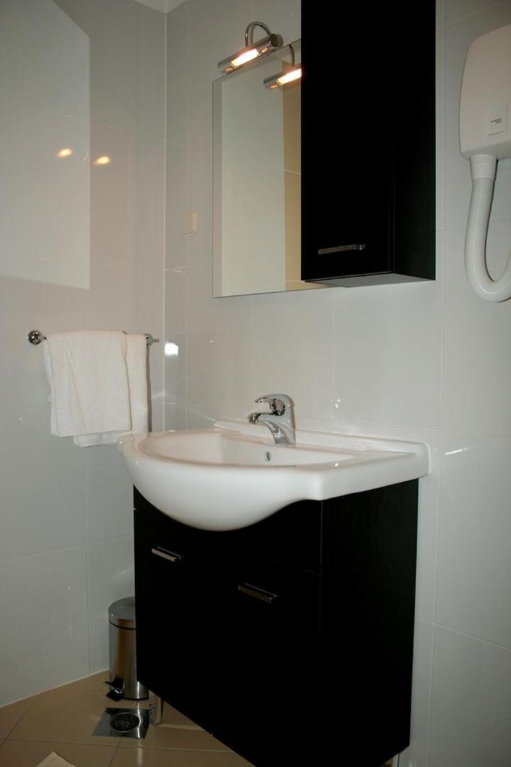 Fineda Grande Apartments Porec Esterno foto
