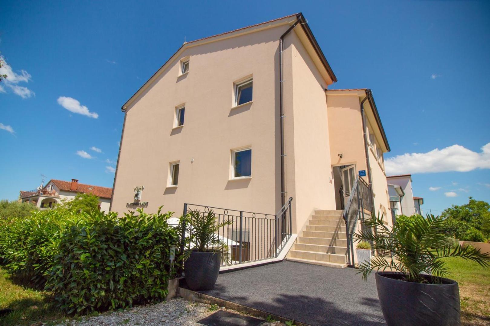Fineda Grande Apartments Porec Esterno foto